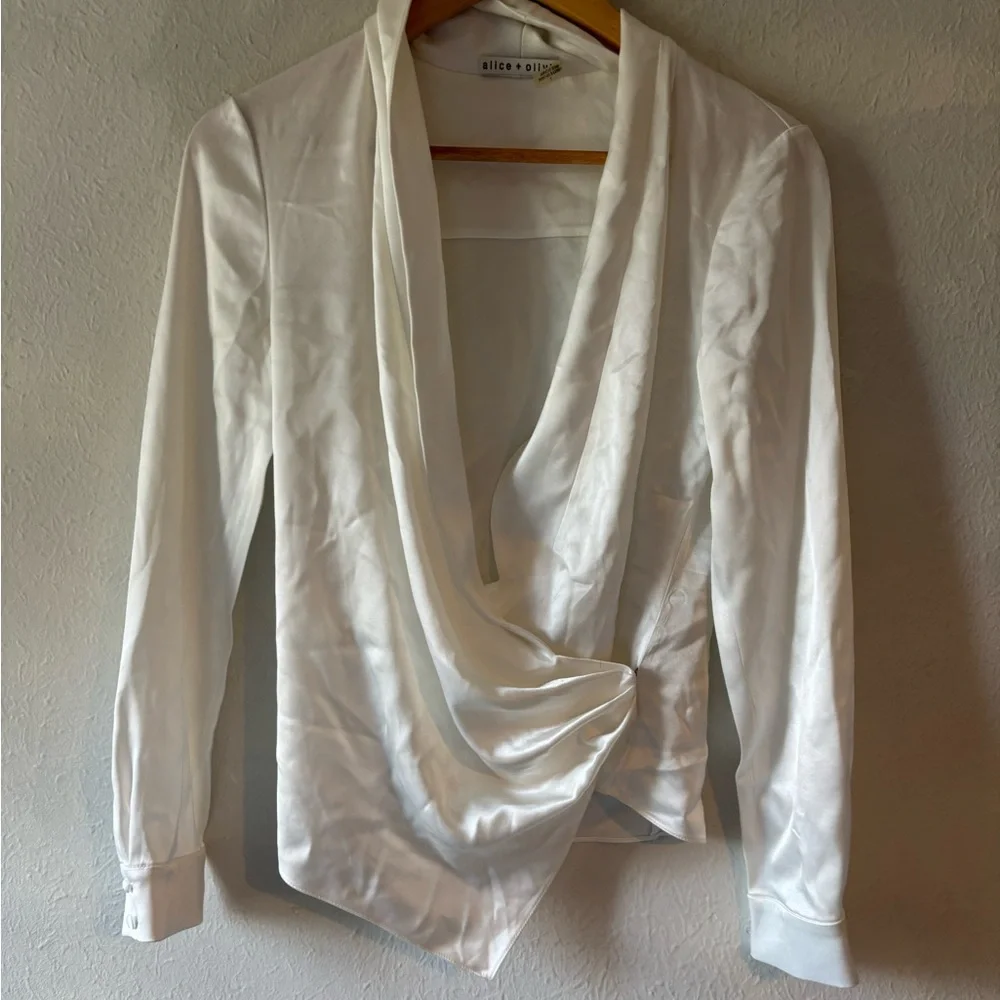 Alice + Olivia White Drape Blouse size 2 - Picture 2 of 7
